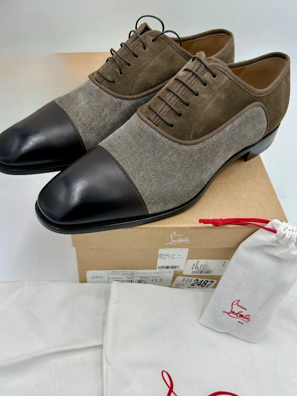 Men’s Christian Louboutin Greggory Mixed Media Oxford Shoes.  Size 43.5/10.5 US